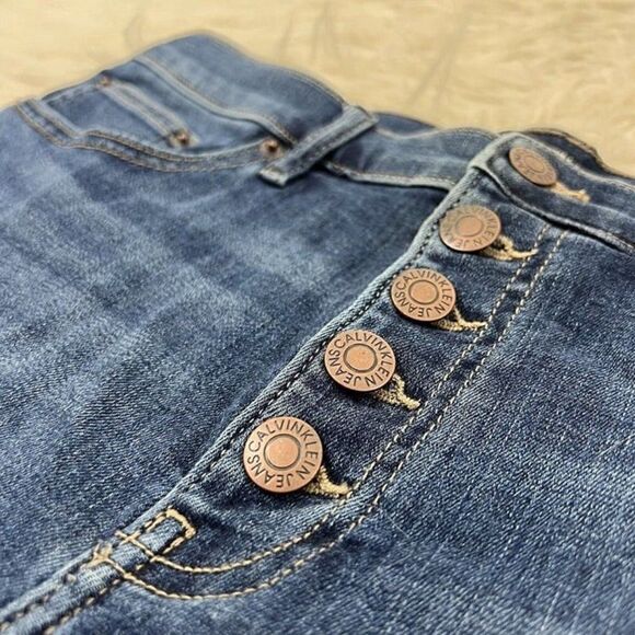 Calvin Klein Jeans Women's Repreve High Rise Buttonfly Jean Short Cotton Size 30 - Picture 11 of 11